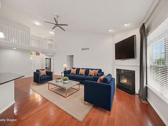 3rd image of 5608 Gallery Park Dr