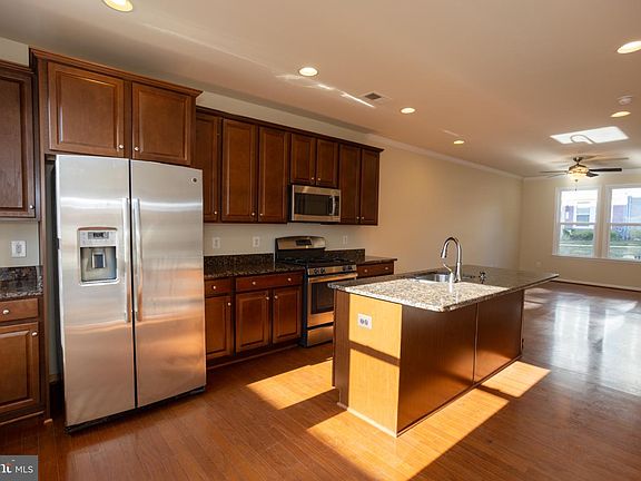 4th image of 8941 Quarry Rd