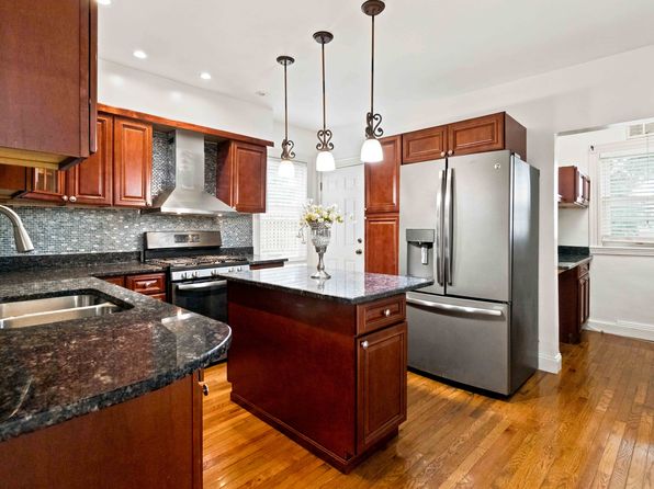 15 Fairmount St APT 2