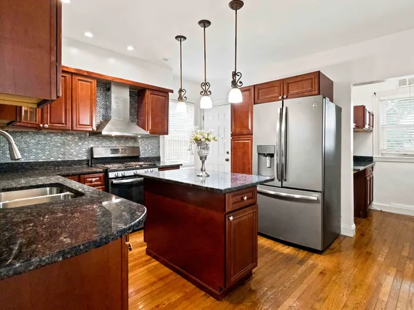 15 Fairmount St APT 2, Dorchester Center, MA 02124