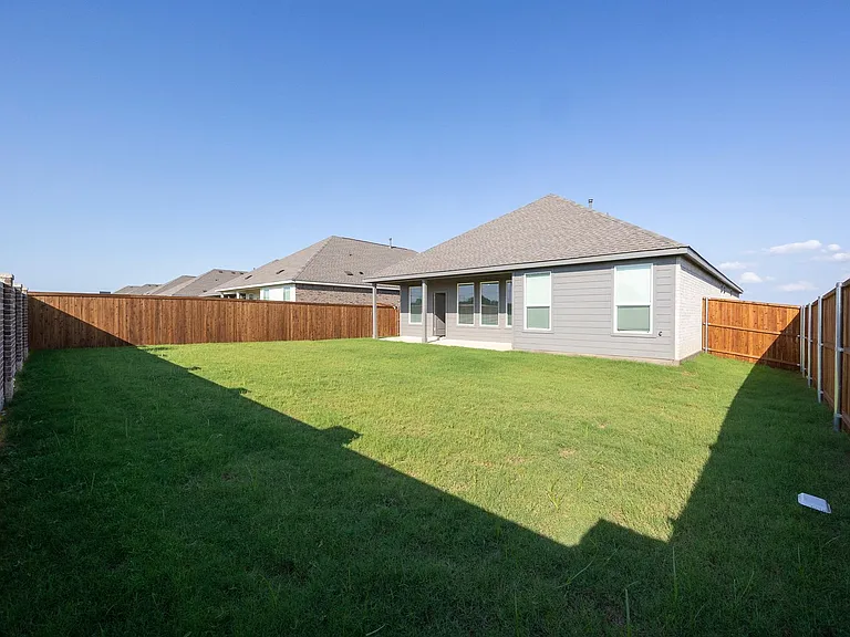 2220 Pommel Ln — Photo 35