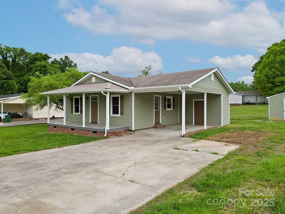 2nd image of 210 Stonefield Ln