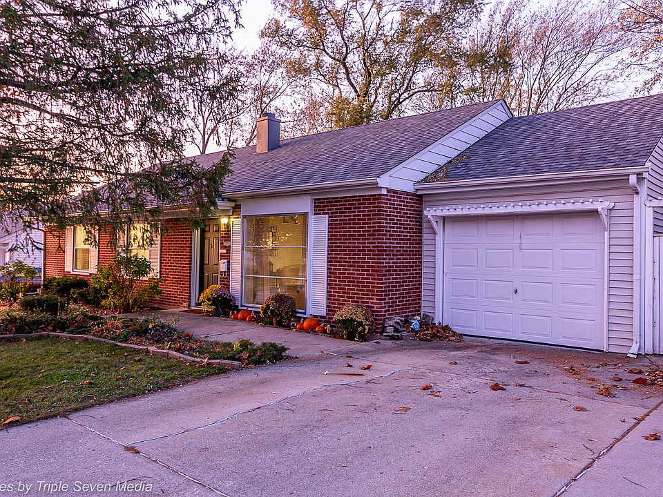 1st image of 10228 Hibiscus Dr