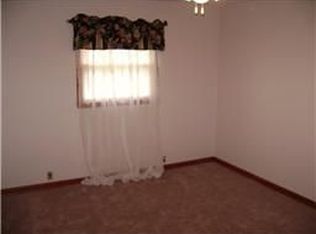 162 Cable Ln, Mc Ewen, TN 37101