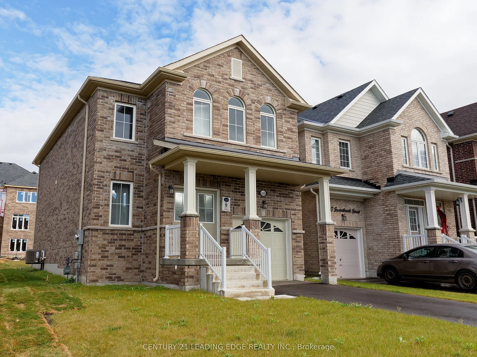 4 bed, $3,200 — Photo 2