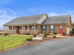 42 Lynn Cir, Stuarts Draft, VA 24477