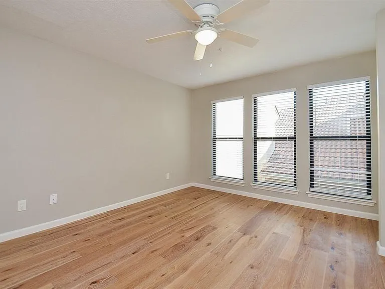 15735 Tanya Cir — Photo 34