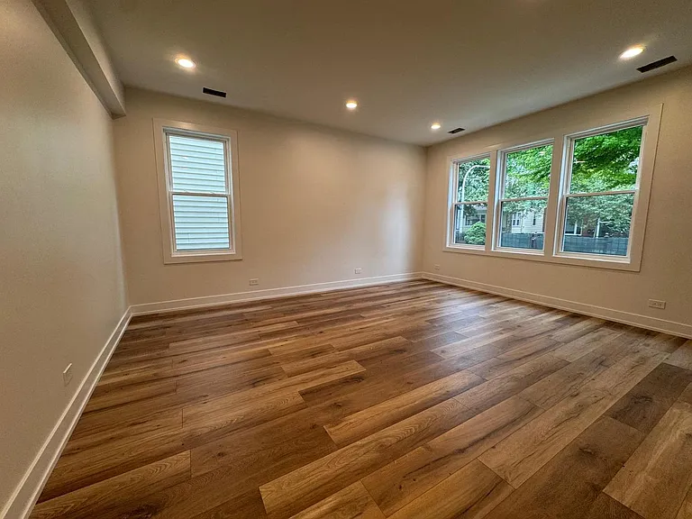 2522 W Charleston St #2 — Photo 4