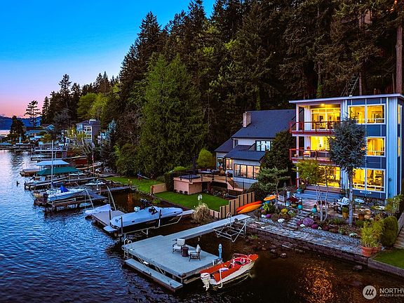 2nd image of 2006 W Lake Sammamish Parkway NE