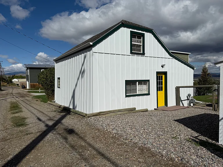 1815 Knight St — Photo 13