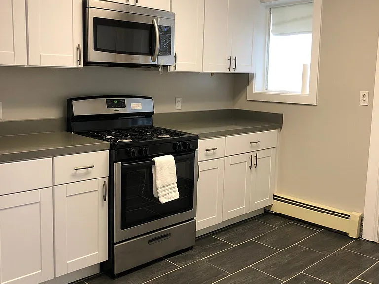 312 E Seneca St #3 — Photo 12