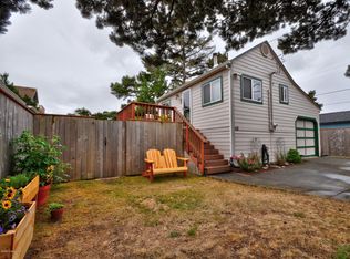 421 16th Ave, Seaside, OR 97138