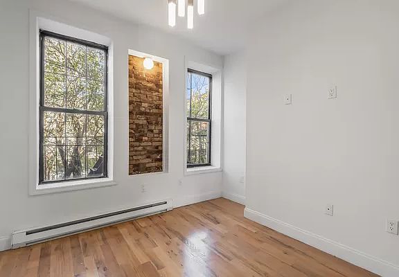 4th image of 1277 Herkimer St