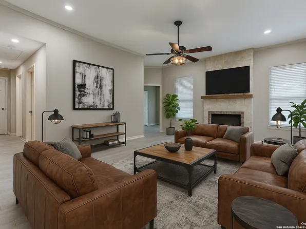 15608 York Ln, Selma, TX 78154