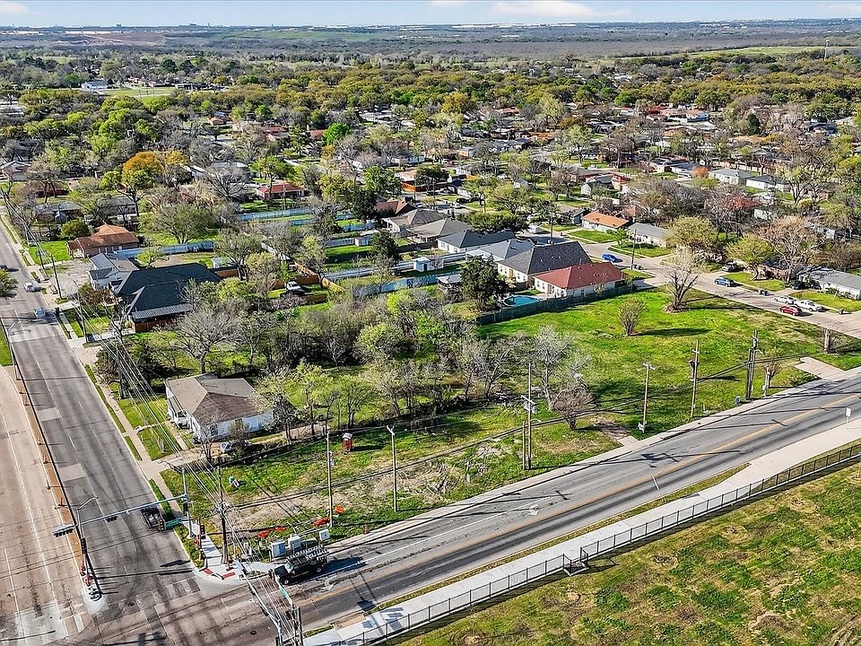 1st image of 451 N Jim Miller Rd