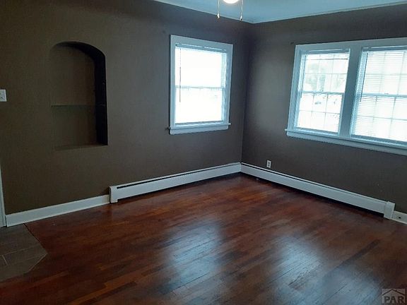 2nd image of 505 Gaylord Ave