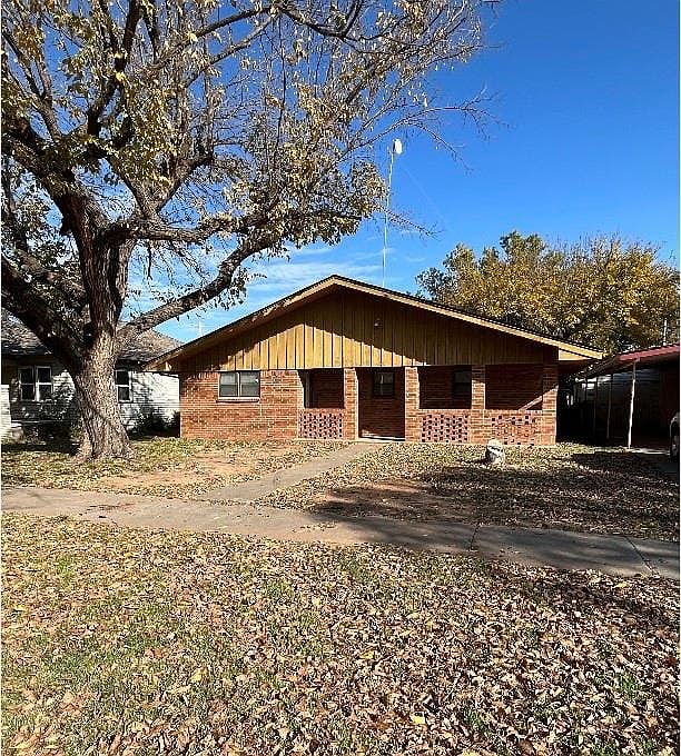 214 S Randlett St, Hobart, OK 73651 Zillow