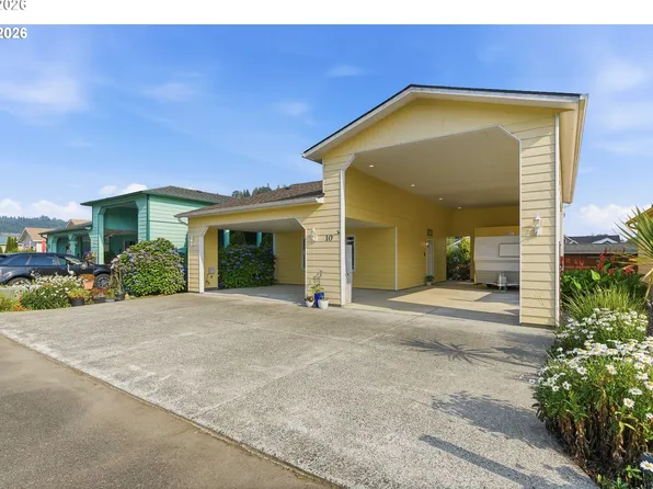 10 Pine Ln, Lakeside, OR 97449