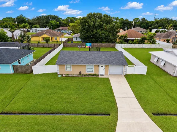 420 SW Parish Terrace, Port St Lucie, FL 34984