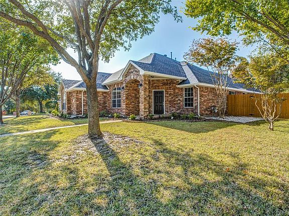 2nd image of 2820 Southridge Dr