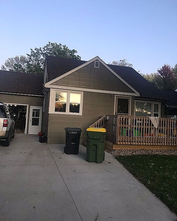 2nd image of 721 5th Ave SW