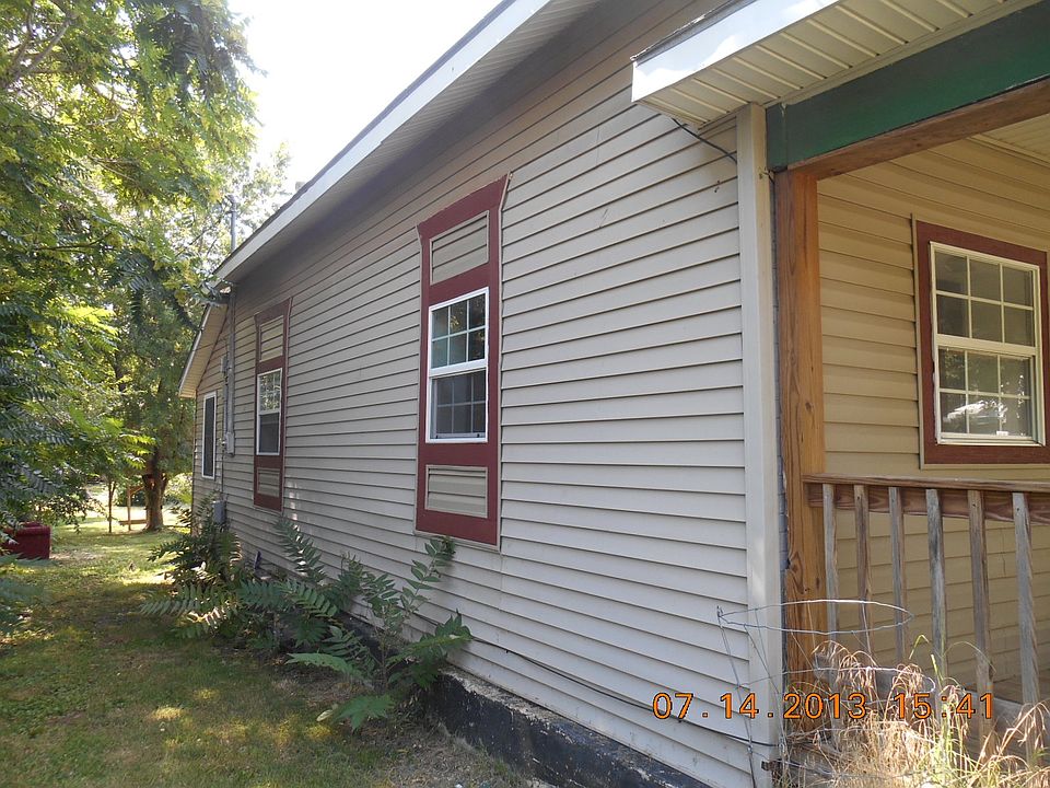 1st image of 827 S Nettleton Ave