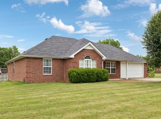 215 Valley Ct, Smyrna, TN 37167