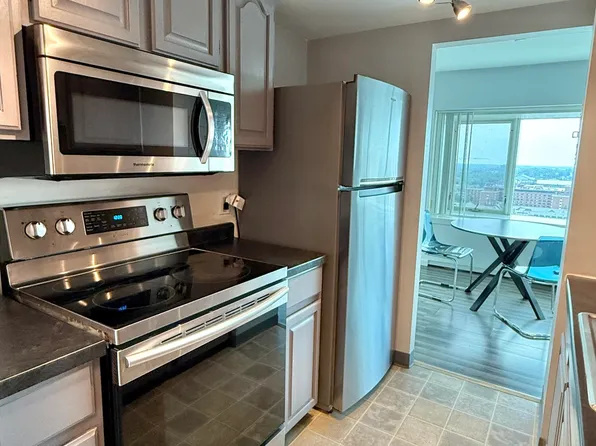 555 E William St APT 18C, Ann Arbor, MI 48104