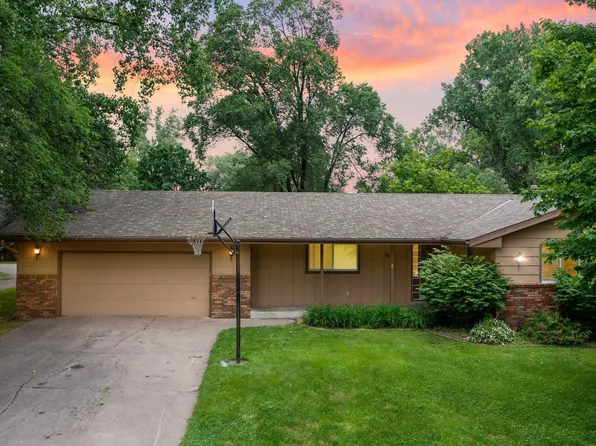 367 4th Ave NW, Forest Lake, MN 55025