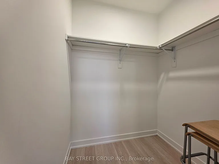 5105 Hurontario St #2009 — Photo 11