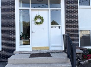 440 Lorraine St #2S, Glen Ellyn, IL 60137
