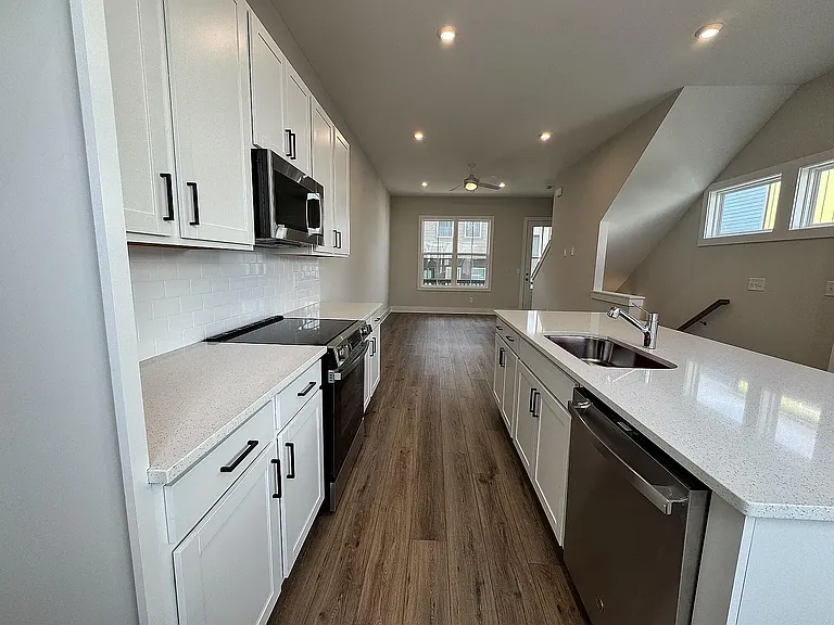 1415 Hazy Way SE — Photo 5