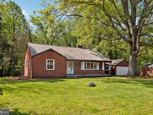 5113 Yorkville Rd, Temple Hills, MD 20748