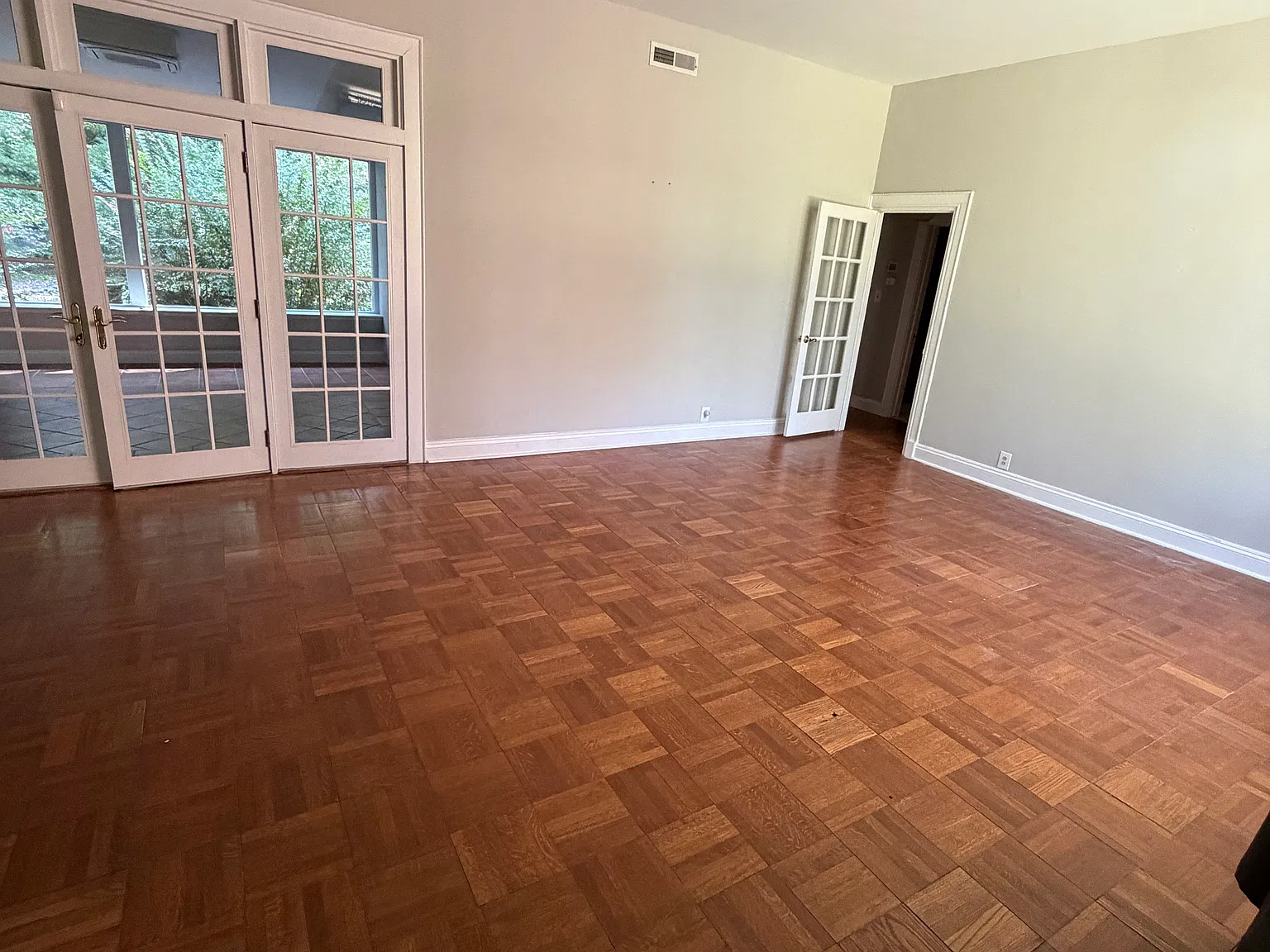 3 bed, 1750 sqft, $1,900 — Photo 2