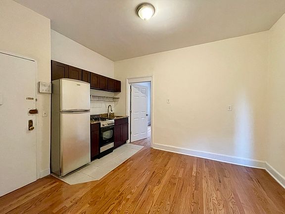 2nd image of 162 E 88th St APT 20