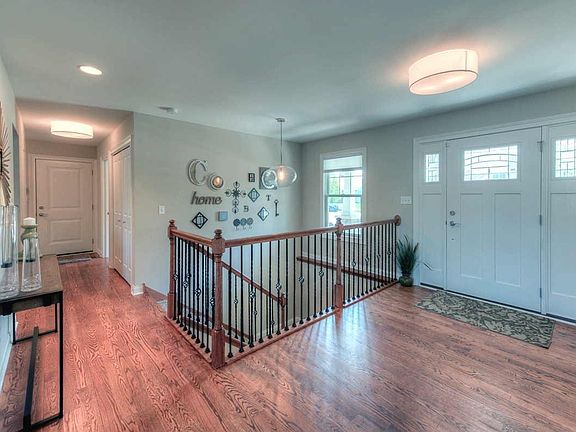 3rd image of 10510 Northcote Dr