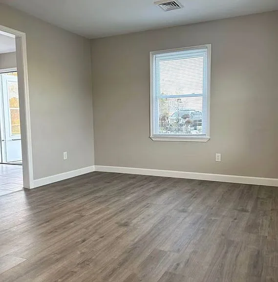 640 Lara Rd — Photo 7