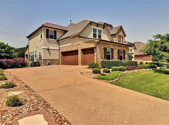 3rd image of 2200 Park Place Cir