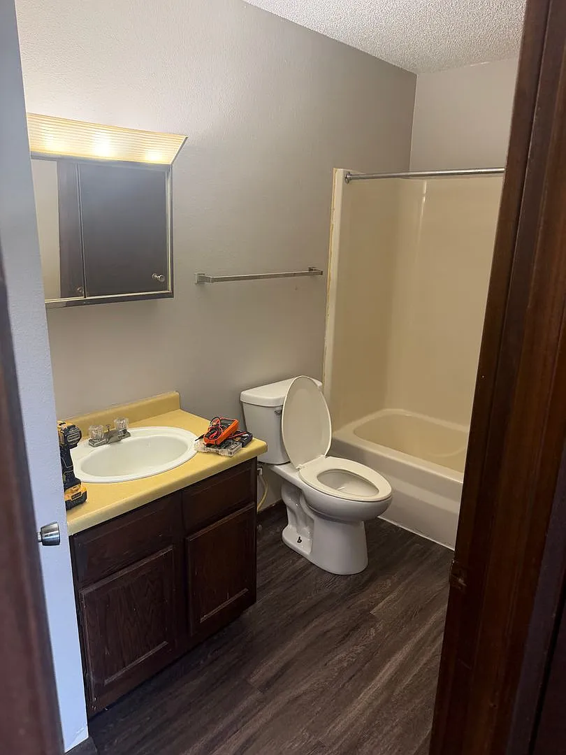Rockford Apartments — Photo 3
