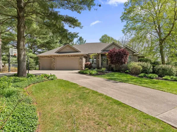 58732 River Forest Dr, Goshen, IN 46528