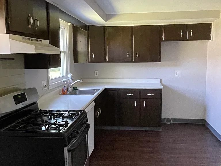 212 Sunshine Dr #L — Photo 12