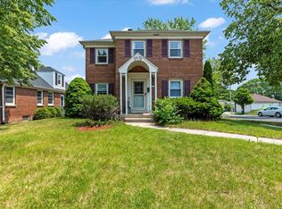 2976 S 48th St, Milwaukee, WI 53219