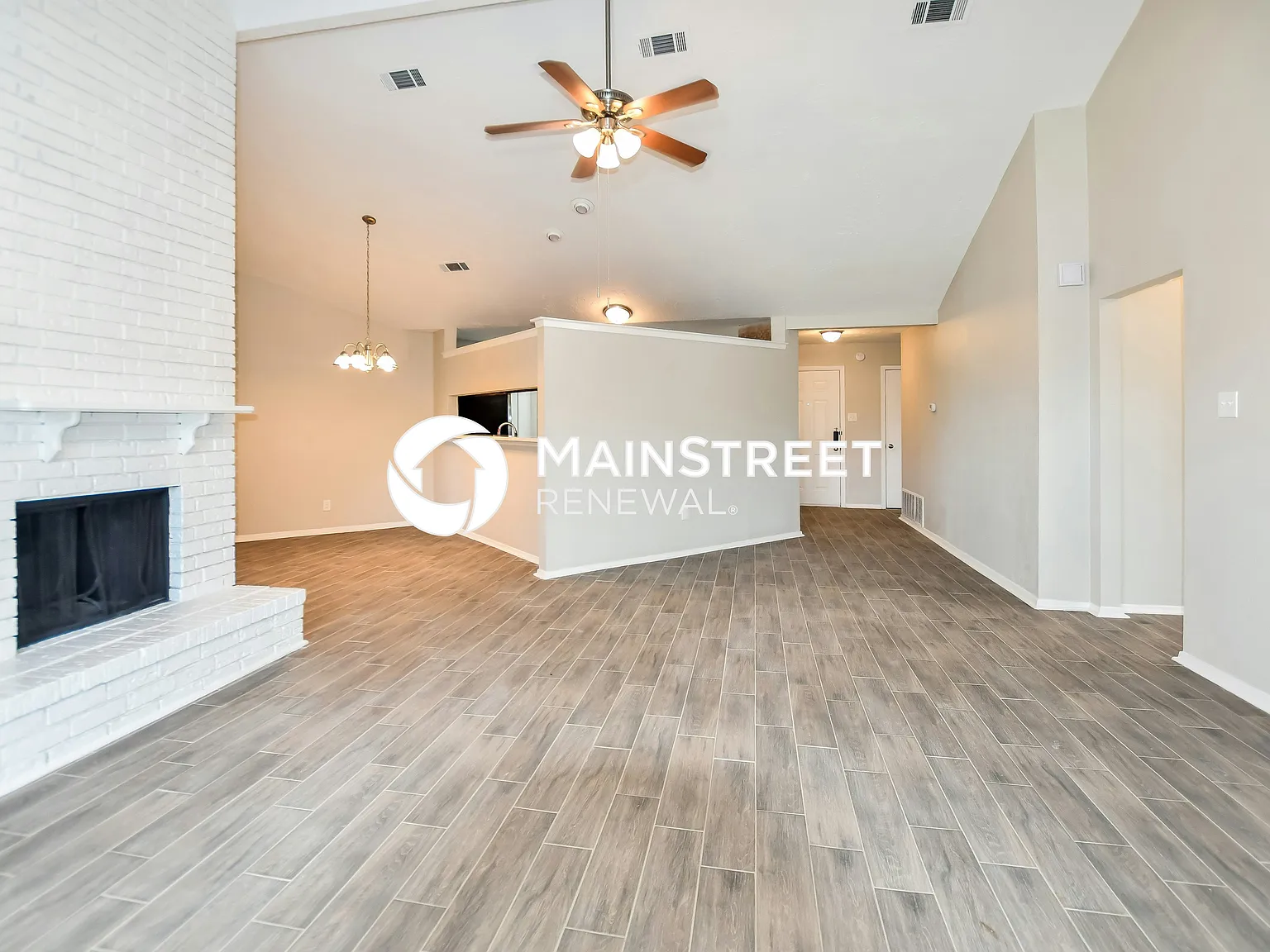 1001 Field Trail Dr — Photo 3