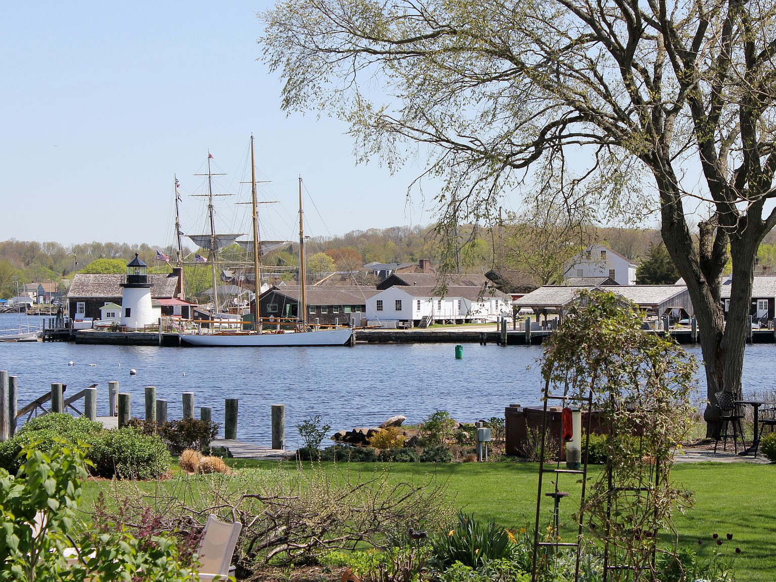 52 Pearl St, Mystic, CT 06355 Zillow