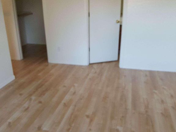 4th image of 1354 E 10th Pl