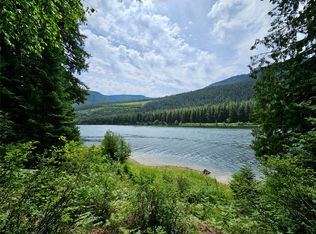 39 Hay Ln, Noxon, MT 59853
