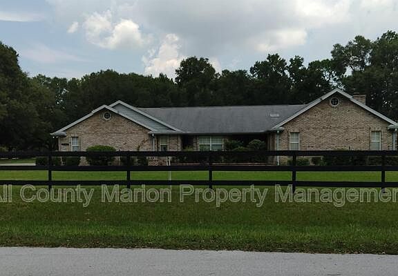 2nd image of 5711 SW 35th Ln