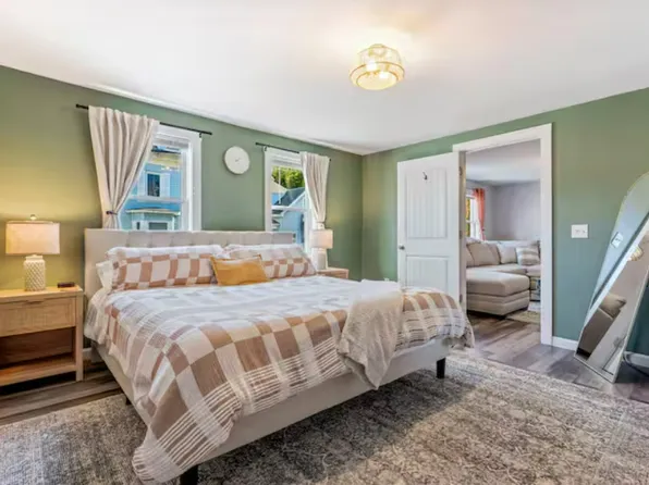 84 Temple St, Saco, ME