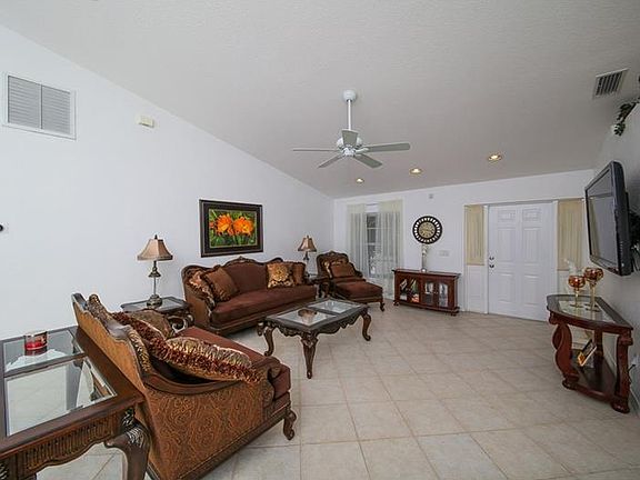 3rd image of 8228 Larrimore Ave