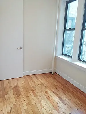 Rented by Bohemia Realty Group | media 12